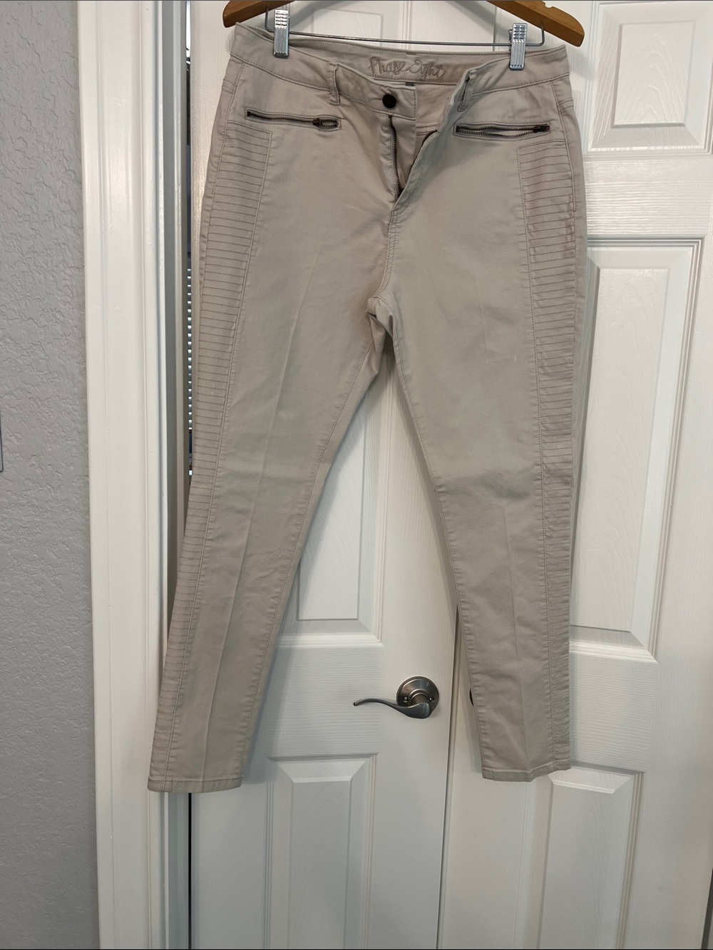 Slim Moto-Panel Skinny Pants in Light Beige